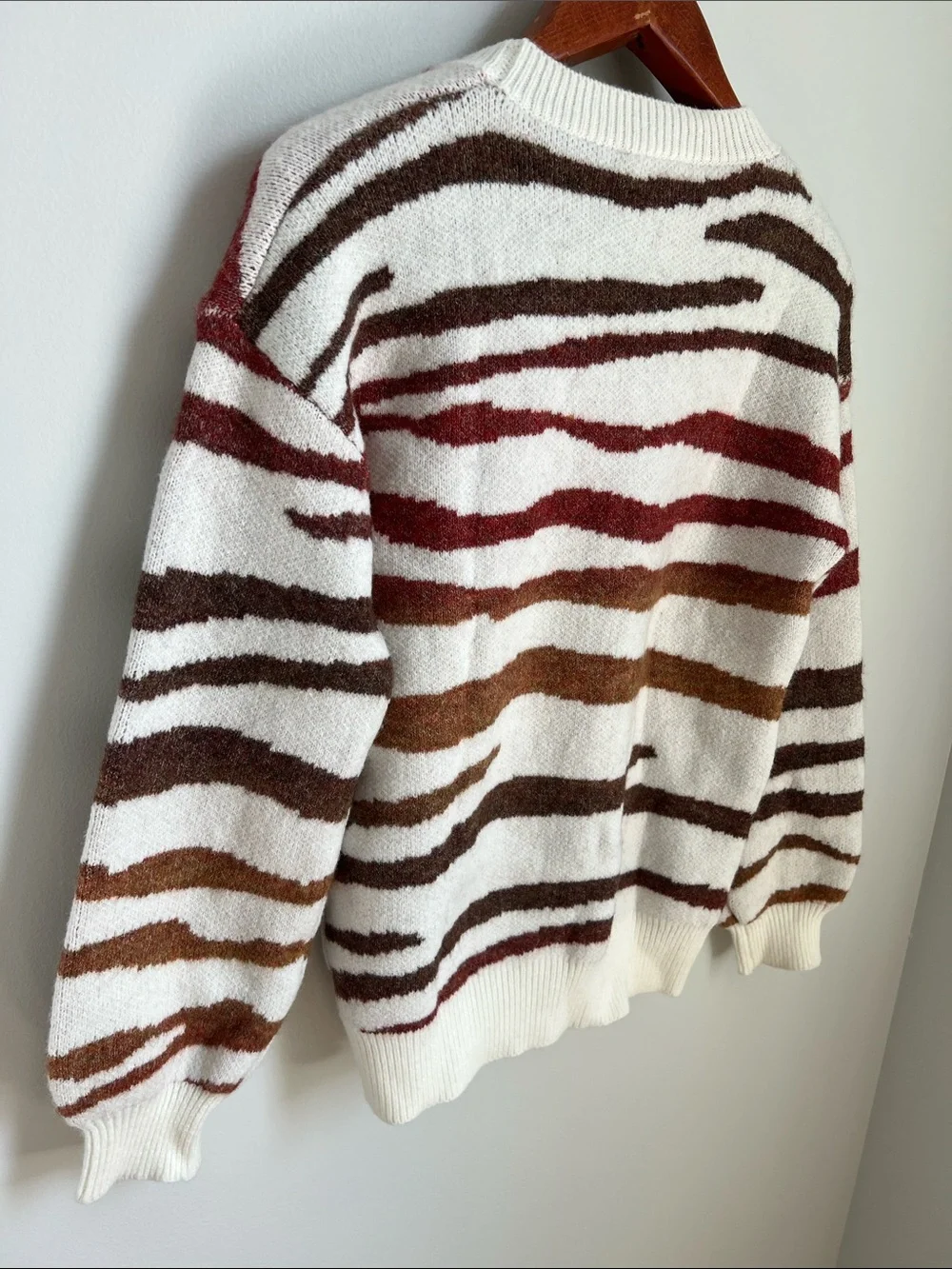 Mystree | Cream Zebra-Stripe Crewneck Cozy Sweater Rust & Brown #120740 Sz S